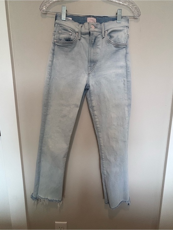 MOTHER Denim - MOTHER Light Blue High-Rise Cropped Jeans with Frayed Hem
